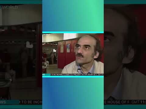 वीडियो: मेहरान करीमी नासेरी एक प्रसिद्ध हवाई अड्डे के निवासी हैं