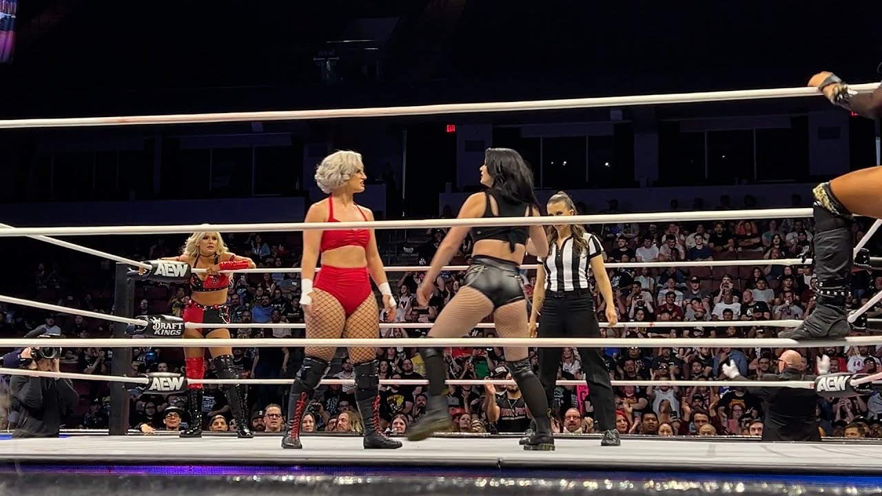Fancam: Toni Storm & Mariah May vs Saraya & Harley Cameron AEW Dynamite 5.22.24 Serena Deeb Attack