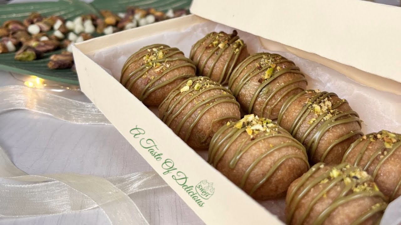 Pistachio and Cookie Balls