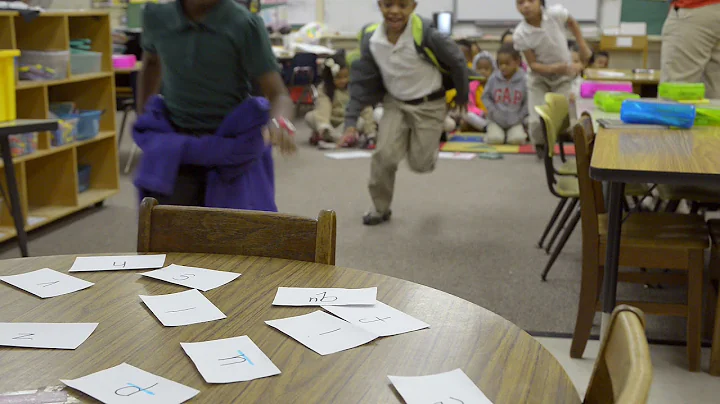 Kids Learning to Read at Estill Elementary School ...