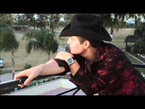 Remmy Valenzuela-AutO rOjO