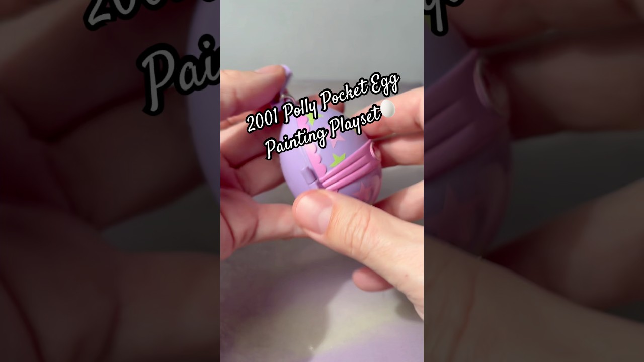 They had three different coloured egg sets! 