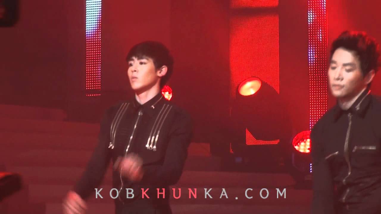 [Fancam] 111230 Nichkhun(닉쿤) : KBS Song Festival - Special Stage (with Uhm Jung-hwa)