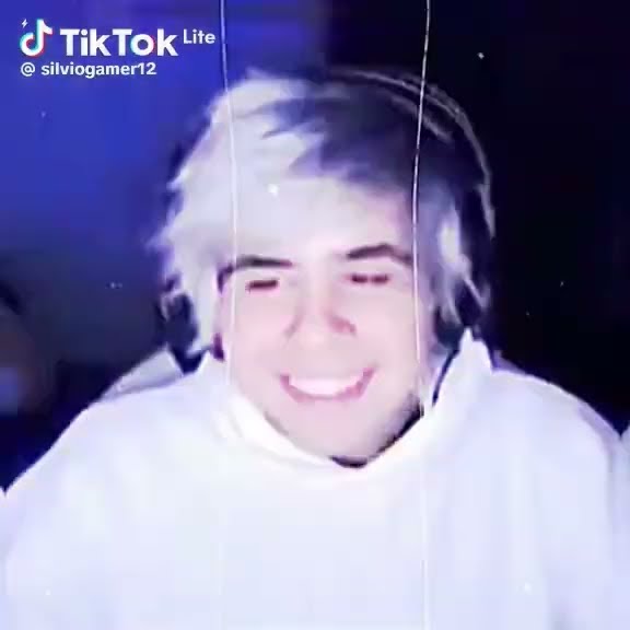 Silvio Gamer cantando night dancer #edit #viral #nightdancer #silviogamer