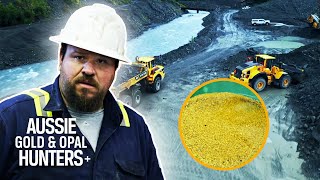 Daves Team Reach Record-Breaking Speed While Mining Gold | Gold Rush: Dave Turins Lost Mine