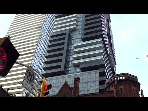 Video: Vitaly Abre Una Tienda Insignia En Toronto