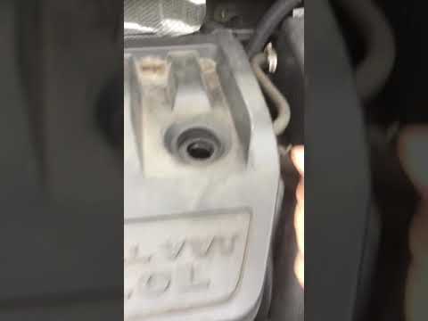 Dodge Caliber 2007-2012 How to do an oil change - YouTube