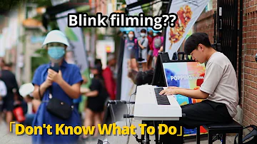 [KPOP IN PUBLIC] Playing BLACKPINK「Don't Know What To Do」on PIANO in Public | Montreal