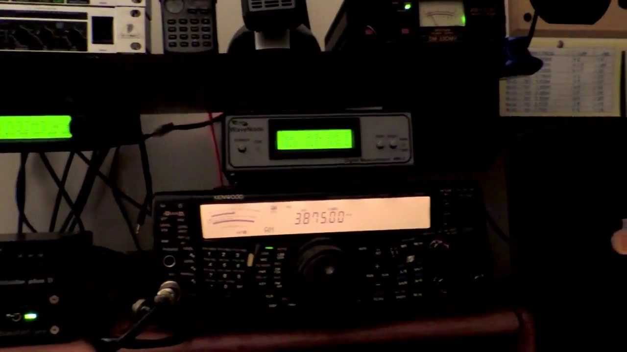 VA3AWP's HAM Shack In HD - Nikon P510 720p Test