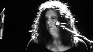 Low  Lies Et Into You  Paris Divan Du Monde 2015