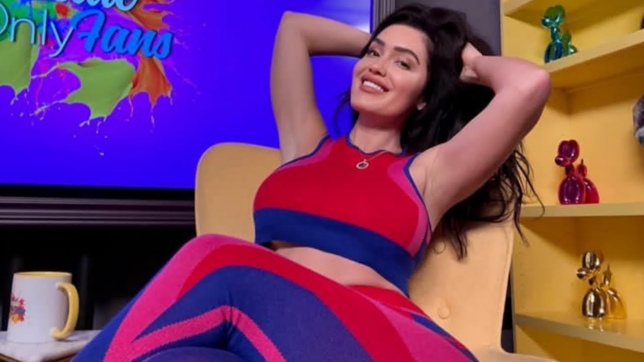 CJ Sparxx | Attractive Model | Biography | Wiki Curvy Plus size