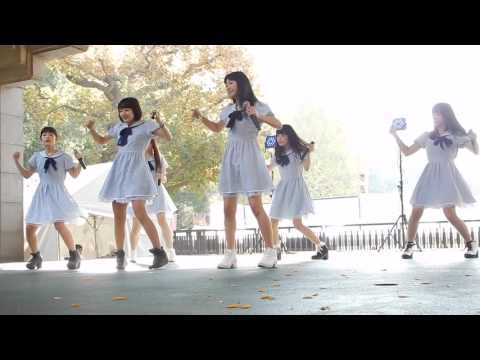 少女交響曲~GirlsSymphony~ガールズシンフォニー 平成28年11月20日のイベント3曲目(/5)。 6人で、DorothyLittleHappyの「デモサヨナラ」を カバー...