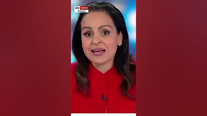 Unhinged trans man abuses hospitality worker