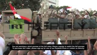 Egypt: Military on the streets as Morsi fails to end protests