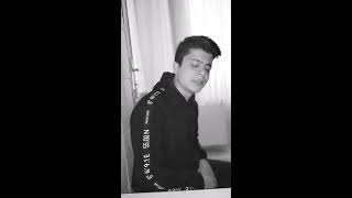 Yorum Si̇zde - Di̇nlerken Dert Basti