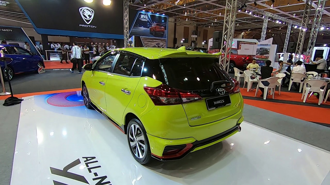 2019 Malaysia Autoshow Part 1: Toyota Yaris 1.5 Previewed Ahead of Launch! | EvoMalaysia.com - YouTube