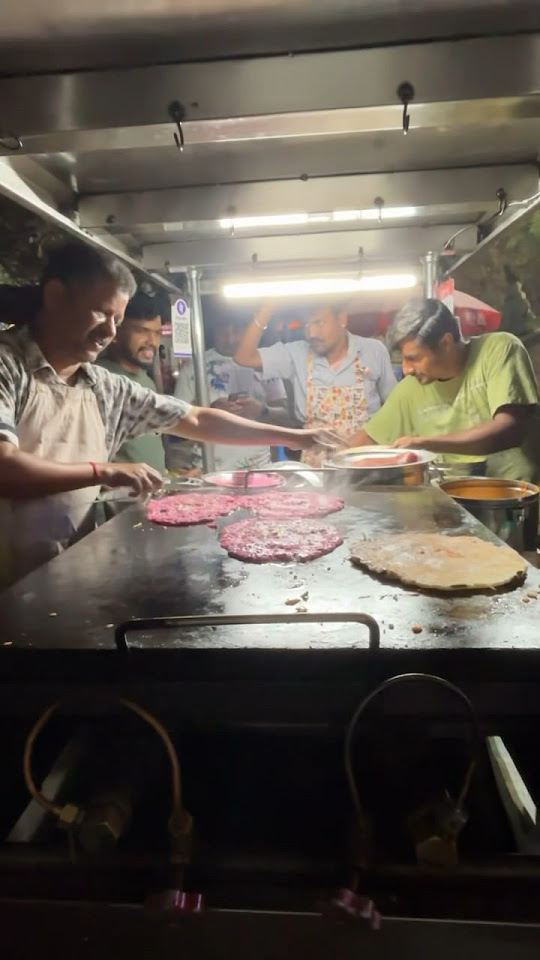 why-is-street-food-at-nighttime-even-more-tasty-india-indiafood