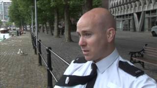 Police officer dives into freezing harbour to save mans life - Police Bravery Awards 2012