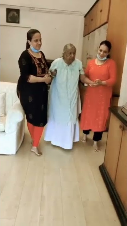Lata Mangeshkar Last Video From Hospital | लतादीदींचा हा शेवटचा व्हिडिओ