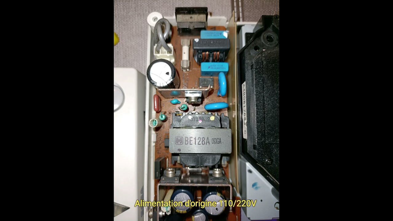 Alimentation (Bloc PSU) 110V Pour Sega Dreamcast - À Réviser / Non Testée - Pour Pièces