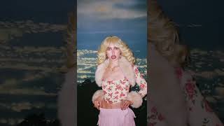 Celebrity Another moment for our fav angel girl in #UDLipBond Backtalk 🪽💋 Chloe Cherry #urbandecay Wealth