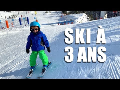 Vidéo: Comment Mettre Un Enfant Sur Des Skis