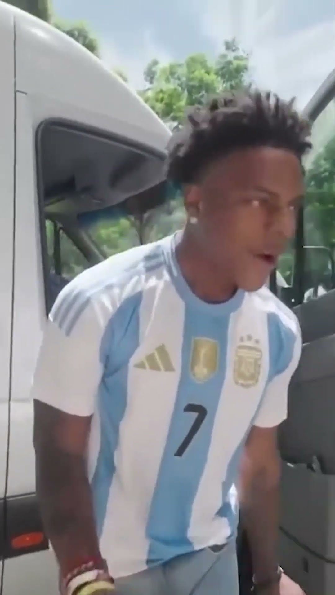 Messi Streamsnipes iShowSpeed