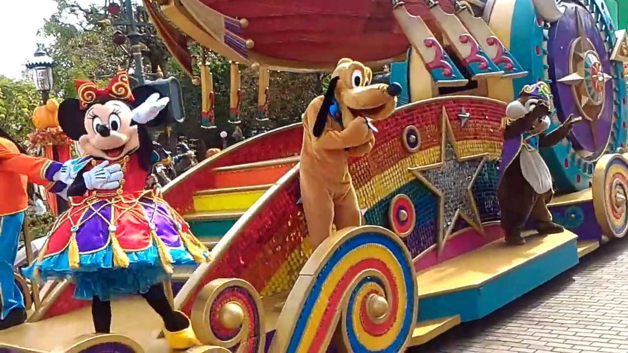 Disneyland Flights of Fantasy Parade
