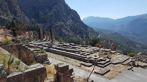 Delphi & Arachova excursion (Highlights)