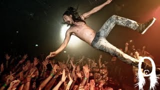 Смотреть клип Steve Aoki Feat. Rivers Cuomo - Earthquakey People (Andrew Wk Trash Remix)