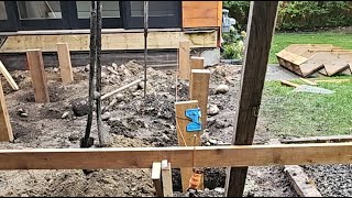 Texas Mickey Jack  is Back at the fence posts this is how you do it without using sticks