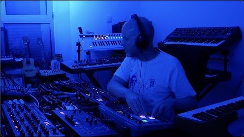 Live session with Analog Rytm MK2, Digitakt, Prophet 6, Prophet 12
