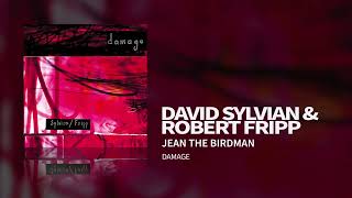 Sylvian / Fripp - Jean The Birdman (Damage)
Full playlist: https://www.youtube.com/playlist?list=PLbnpw-XH5DOEBwHa21IbRwHh1uO0JARzb
With the successful release of their studio album, The First Day, during the summer of 1993, Sylvian/Fripp embarked on an extensive tour to support the record. The lineup consisted of Trey Gunn, who resumed his role as the stick player from previous tours and studio recordings, and the addition of Pat Mastelotto on drums. Mastelottos performance led to him being offered the drum stool in King Crimson. His membership in the group continued throughout the 1990s up until the bands final line-up in 2021. The touring ensemble was completed by producer and recording artist Michael Brook.
The live album Damage was recorded during the final London concerts in December 1993 and released in 1994. While the studio album showcased a measured grace and power, the live album further intensified the rock pieces, featuring extraordinary performances from all the contributors. This starkly contrasted with the quieter, more ambient material, allowing audiences to appreciate every nuance of the songs. David Sylvians vocals reached new heights, sounding better and more at ease than ever before in a live setting. Robert Fripp delivered some of his most searing solos, adding to the intensity of the performances. The setlist included tracks from the recent studio album, beloved fan favourites from Davids solo discography and Rain Tree Crow, as well as one new song, The First Day.”
#robertfripp #davidsylvian #kingcrimson #treygunn #patmastelotto #livealbum Sylvian / Fripp - Jean The Birdman (Damage)