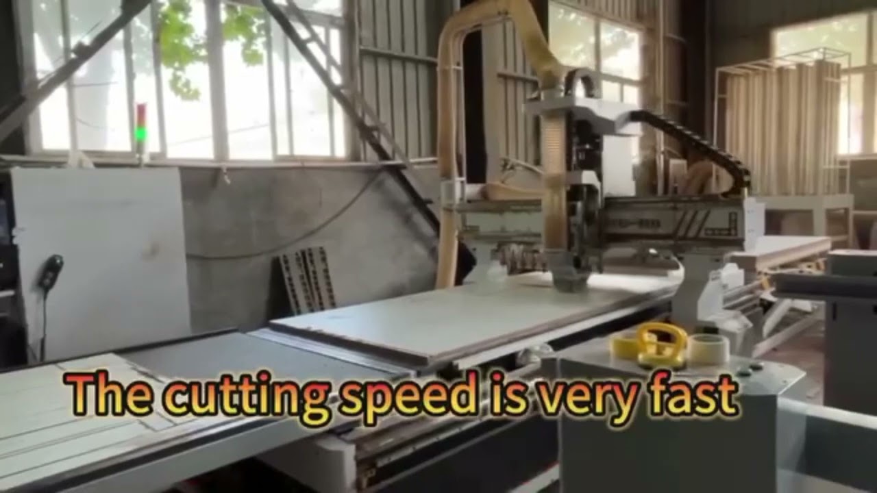 Automatic loading and unloading platform, saving labor cost 