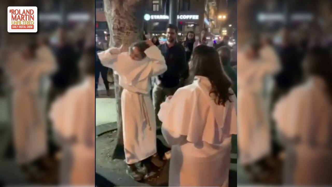 Angry Crowd Forces Crazy Women To Remove KKK Costumes On Halloween