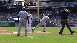 CWS@DET: Ramirez cuts deficit in half with sac fly