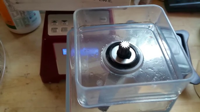 Blendtec jar base gasket inspection