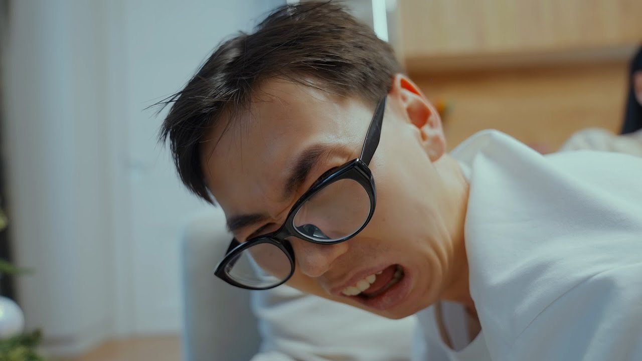 ЭХНЭРҮҮД БОЛ ШИНЭ ЭЭЖ