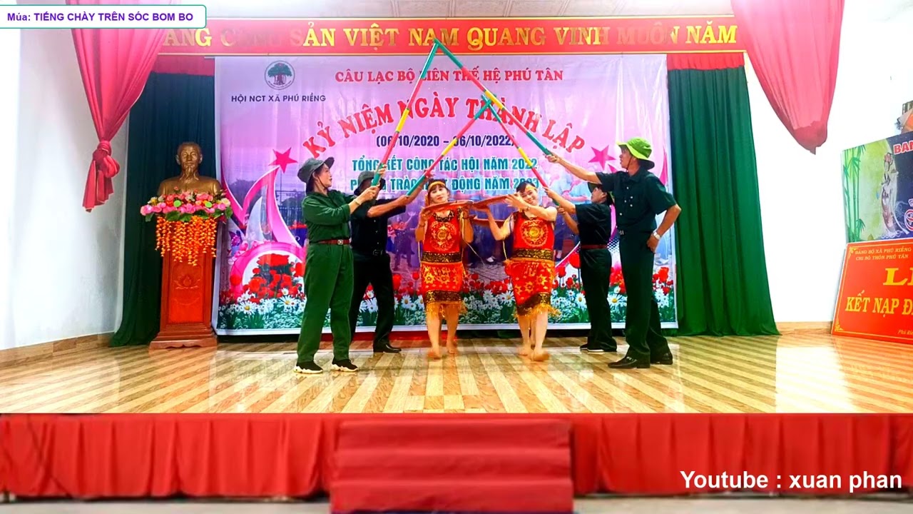 Múa: TIẾNG CHÀY TRÊN SÓC BOM BO. ( Thực hiện: đơn vị Thuận Phú).