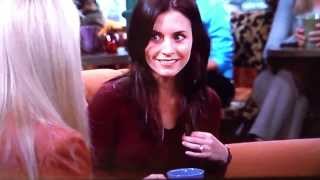 FRIENDS ERRORS MISTAKES SAISON 8 EPISODE 5 WATCH MONICA