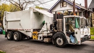 Ez-Pack Hcsl Garbage Truck