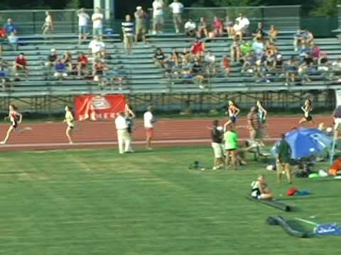 2010 IHSAA Girls Track and Field State Final - 800...