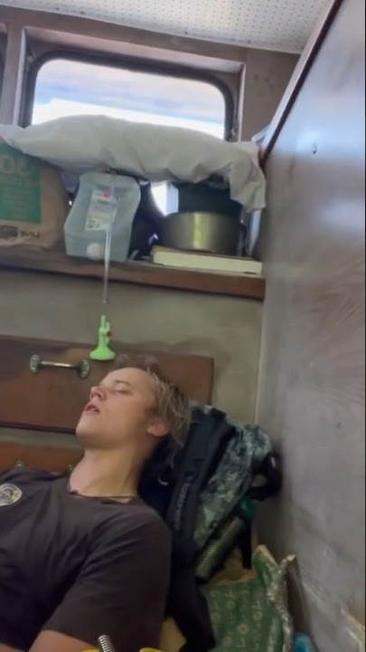 OBX bts 😂 #outerbanks #johnbroutledge #jj #obx #pogues #chasestokes #rudypankow