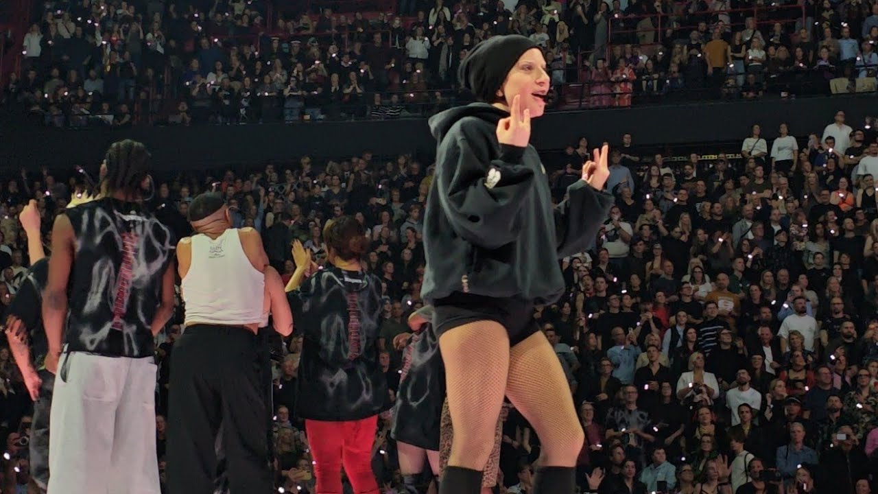 Lady Gaga - How Bad Do U Want Me (Stockholm 2025.10.15)