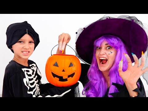 Vlad and Nikita plays Halloween Trick or Treat