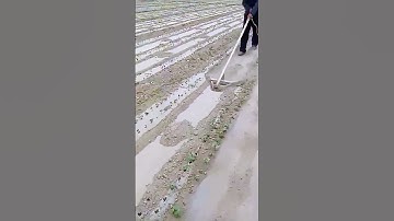 The process of pressing the ground film = good tools can improve efficiency.