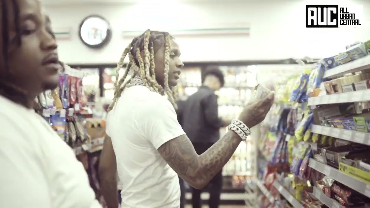 Lil Durk & Bruh Bruh Buy Out Gas Station After Fiend Prays To OTF.