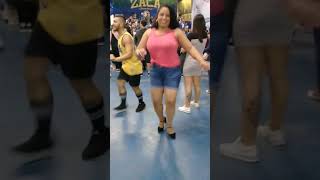 Gordinha Pode Sambar Sim..