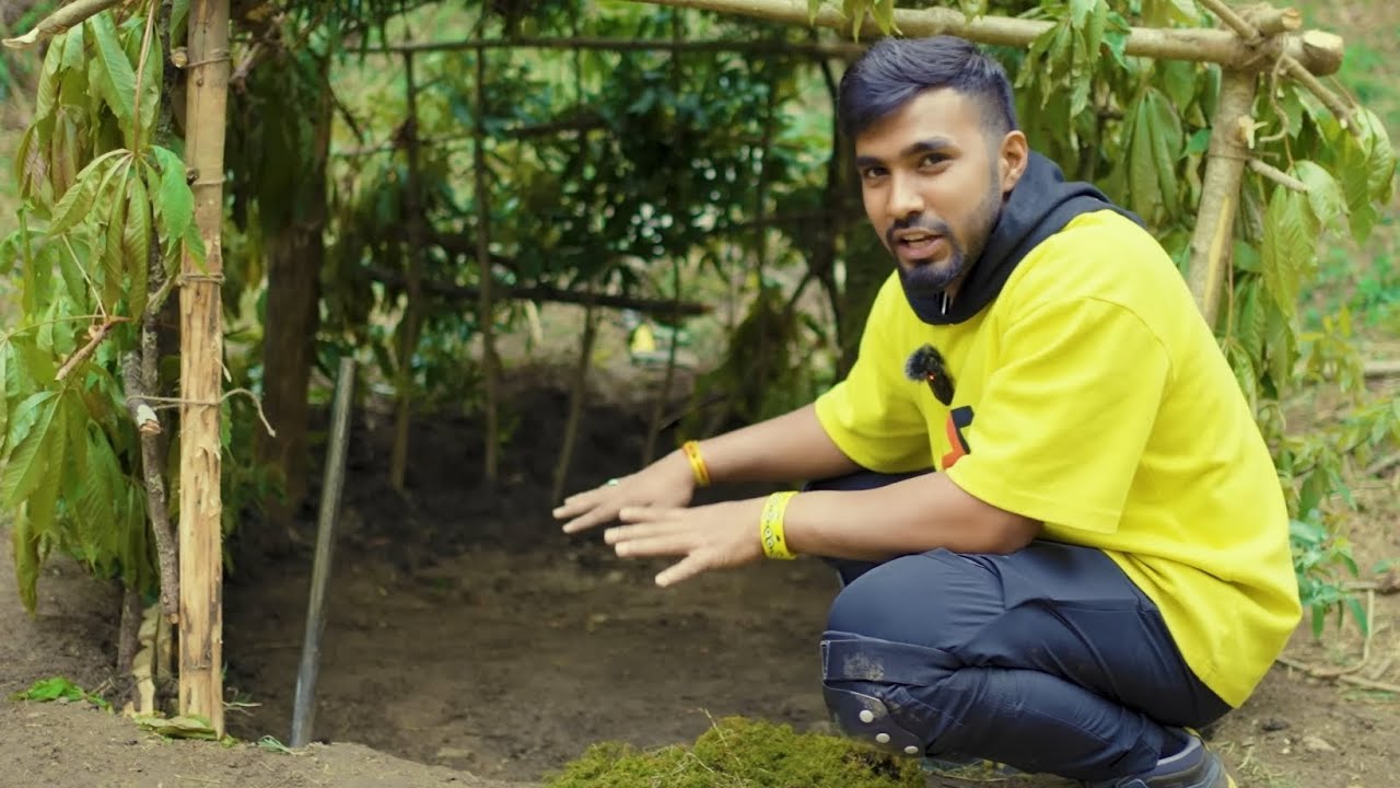 I BUILD A HOUSE IN JUNGLE - YouTube