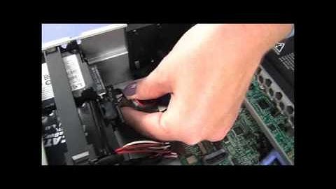 IBM System x 3750 M4 Installing the CD/DVD Cable